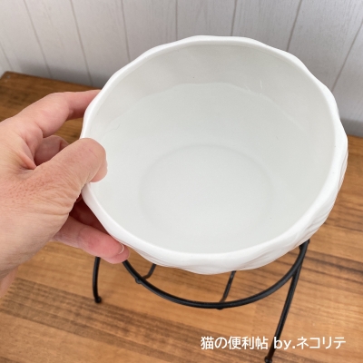 ペット用水飲み食器