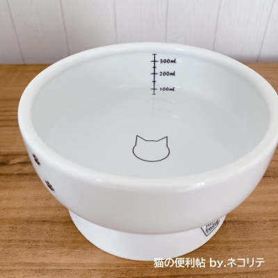 ペット用水飲み食器